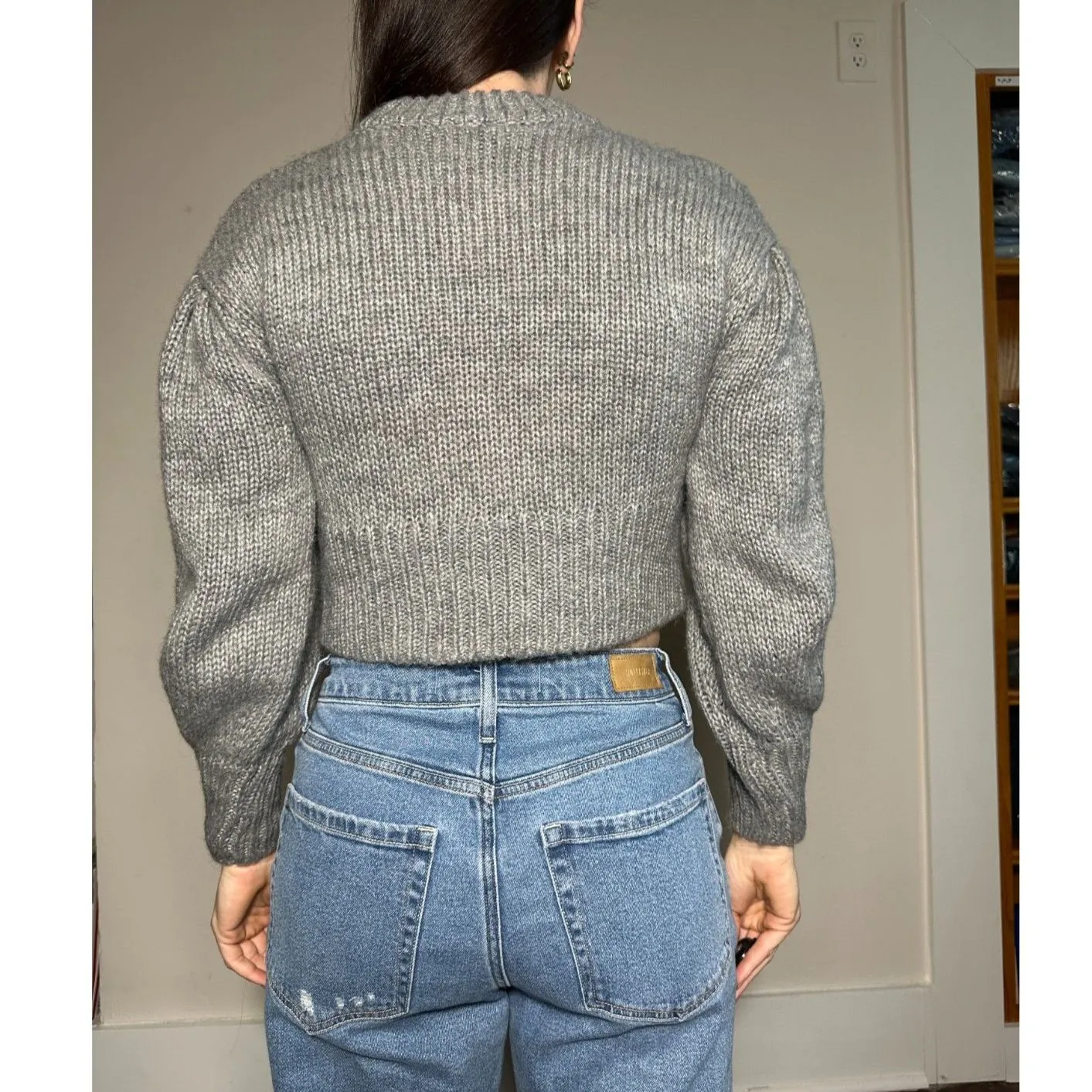 H&M Balloon Sleeve Gray PARIS Cropped Crewneck Sweater Size XS - Image 5