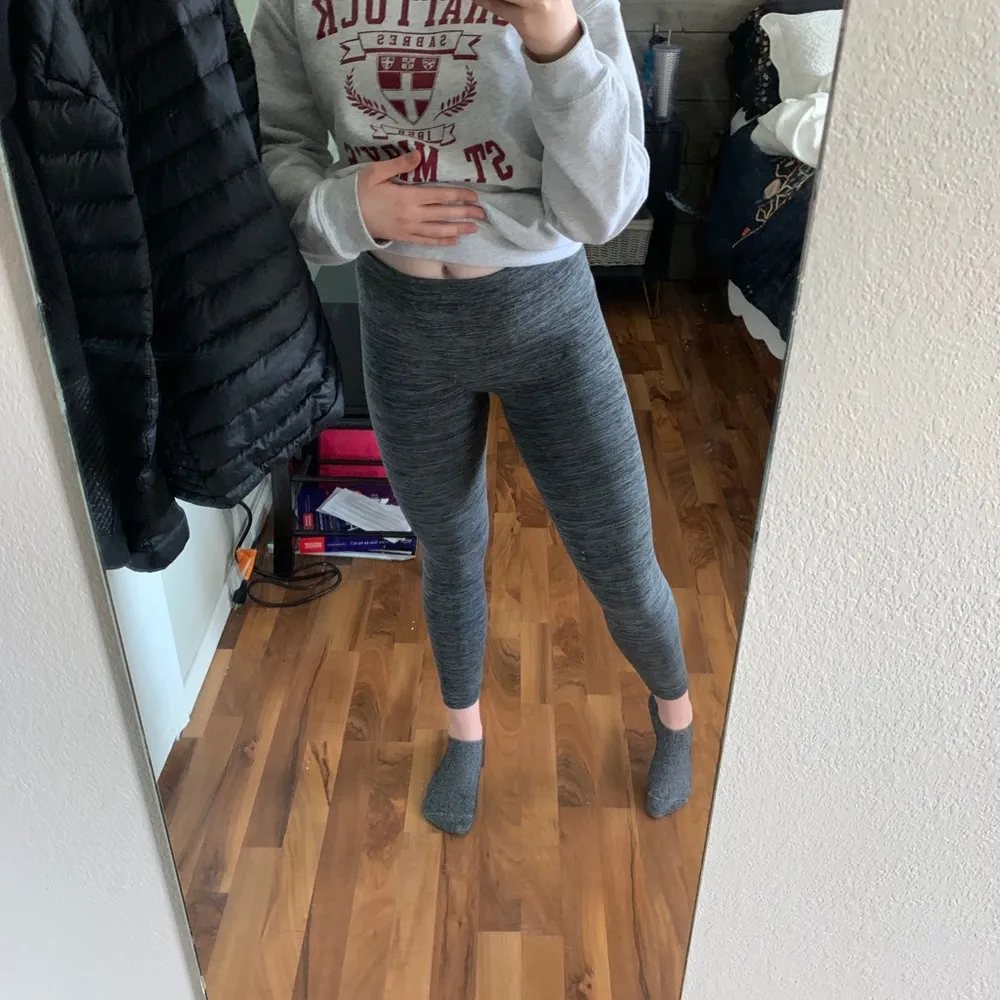 Grey fleece lined leggings - Image 2