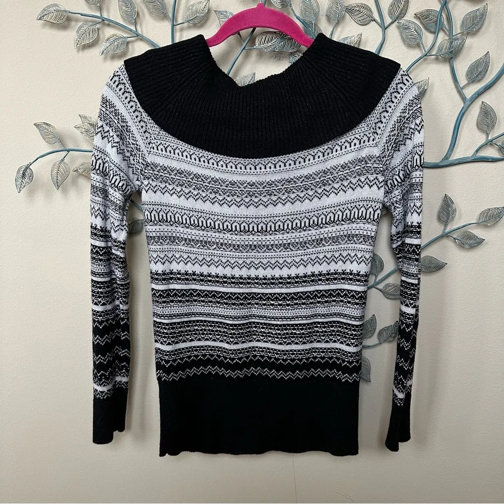 White House Black Market Long Sleeve Black/White/Silver Sweater Holiday Sm - Image 4