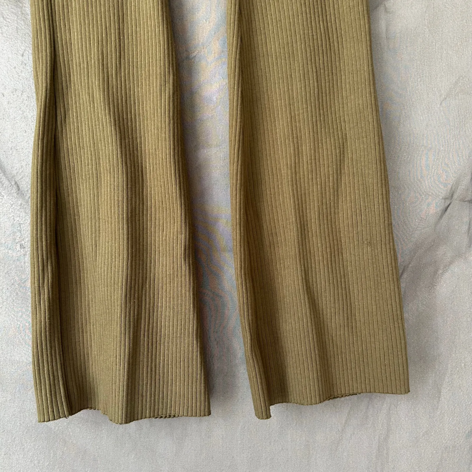 Zara Olive Green Ribbed Boot Cut Pants with Attached Waist Buckle Detail Size M - Image 3