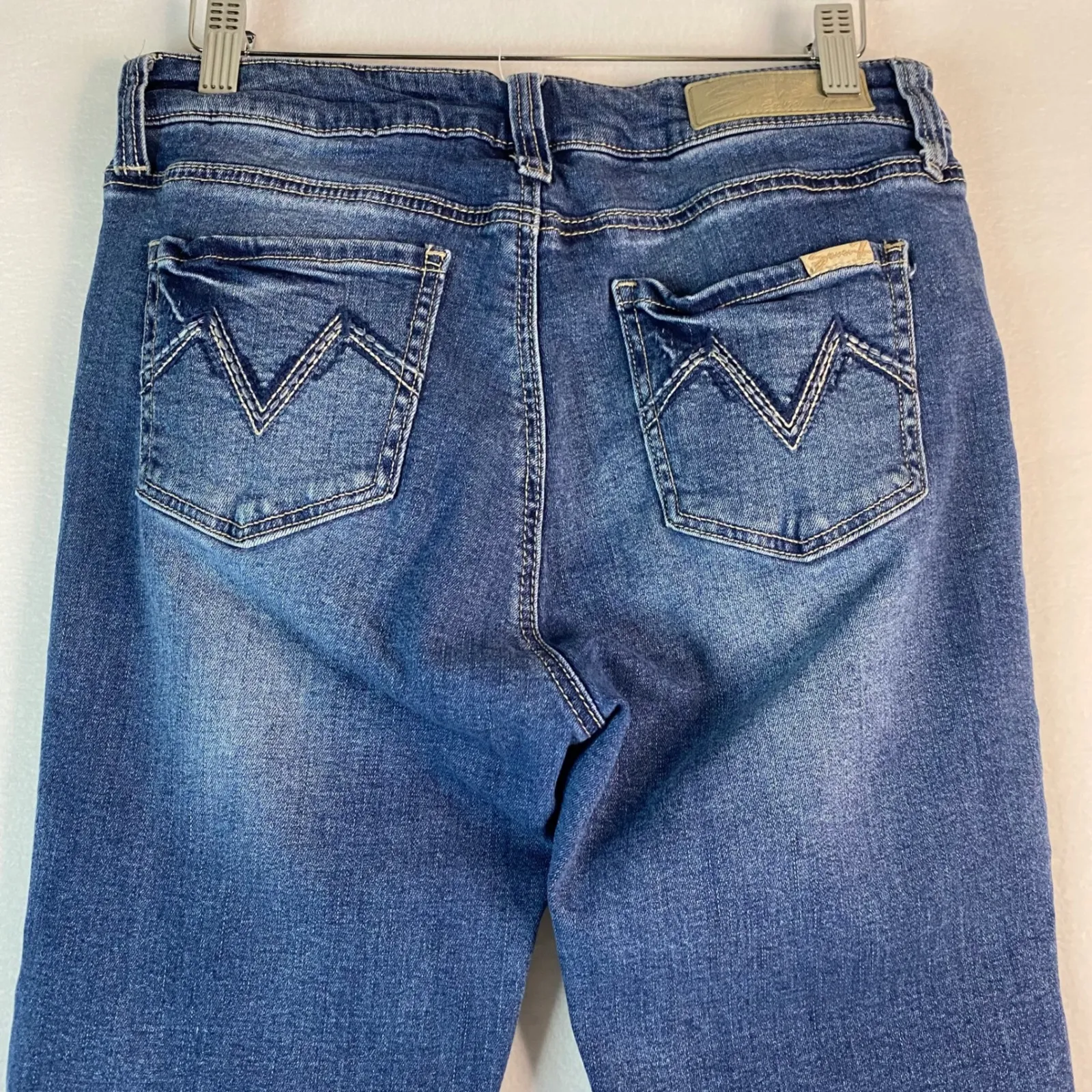 Seven7 Distressed Jeans Womens Slim Straight Leg Medium Wash Denim Size 10 EUC - Image 5