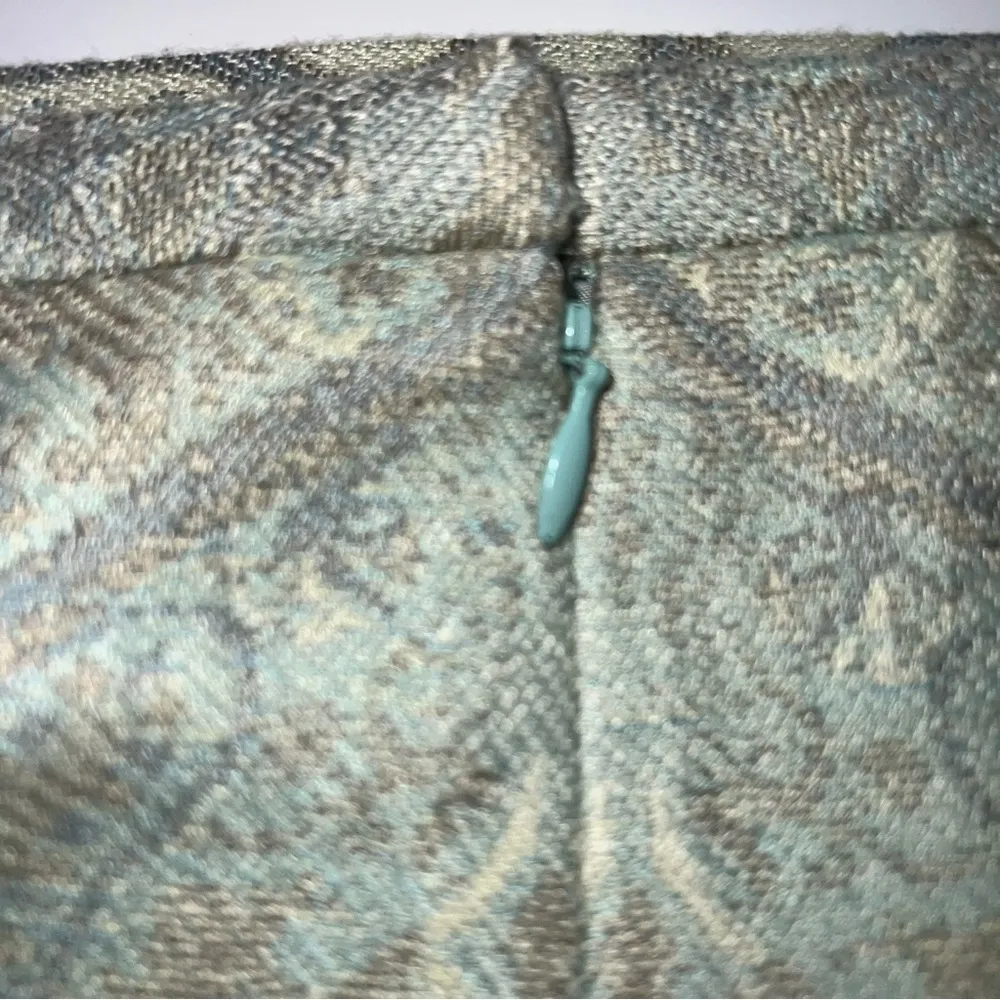 Kasper Paisley Weave Pencil Skirt in Soft Blues/Greens/Tans Walking Slit-Size 12 - Image 8