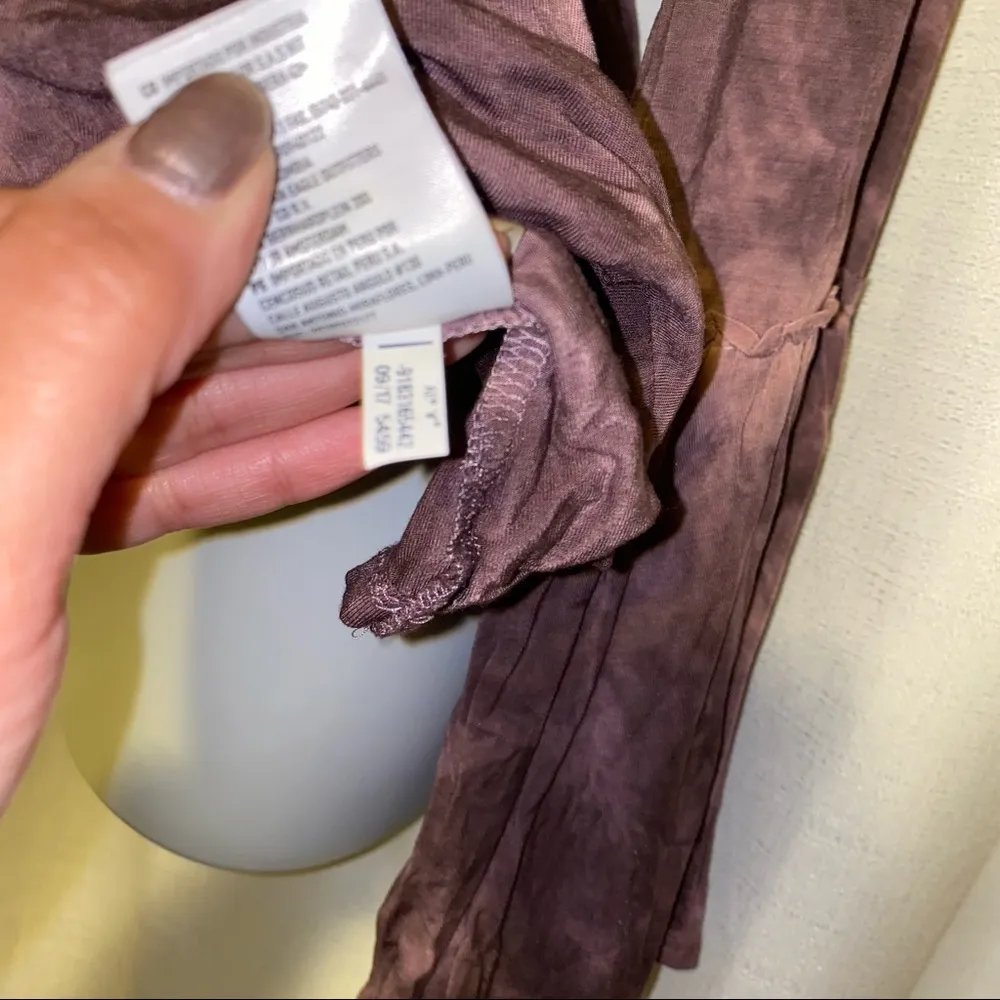 American eagle outfitters Burgundy tie-dye bell sleeve  top size Large - Image 9