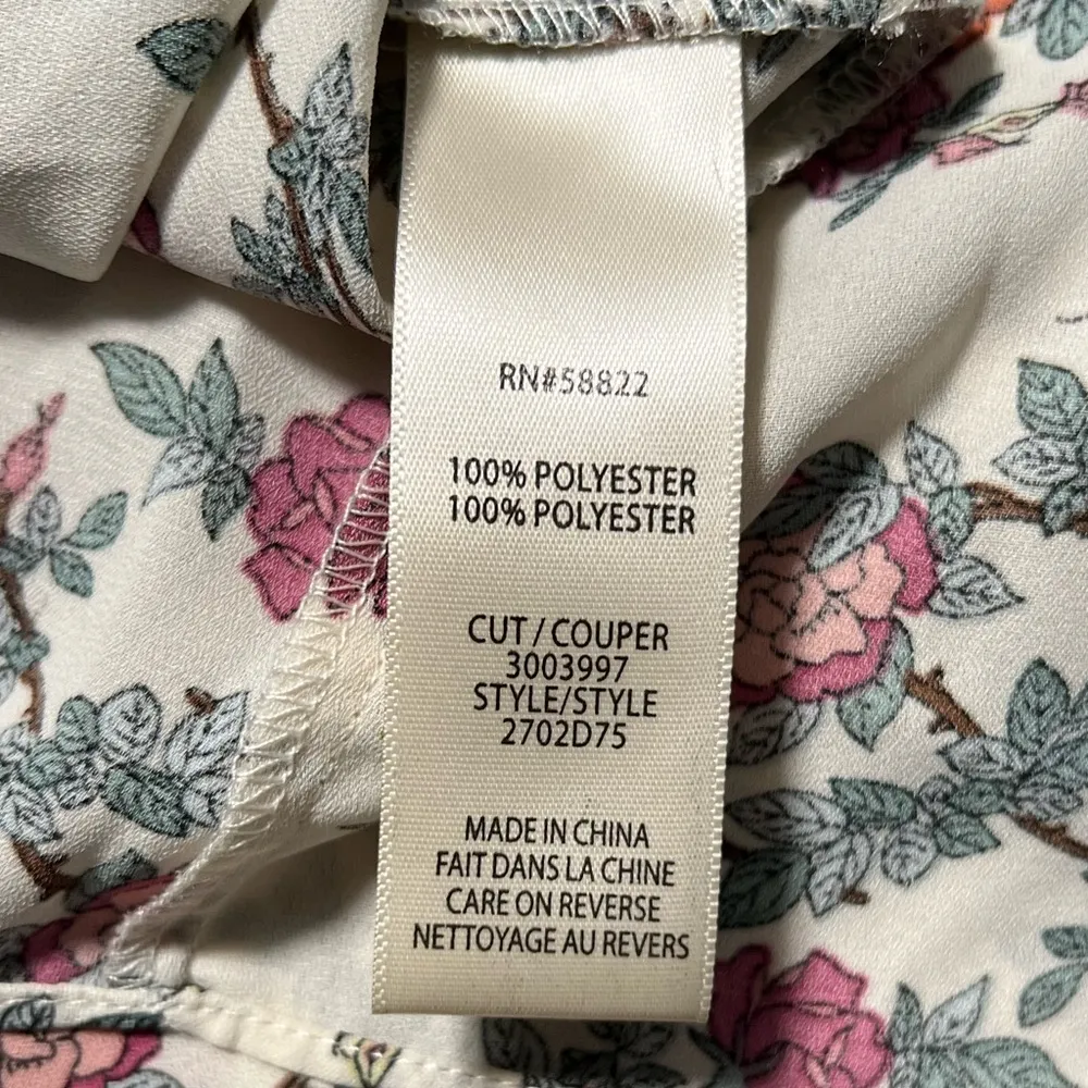 Max Studio Floral Cold Shoulder Top Size Medium MSRP $88 NWT - Image 7