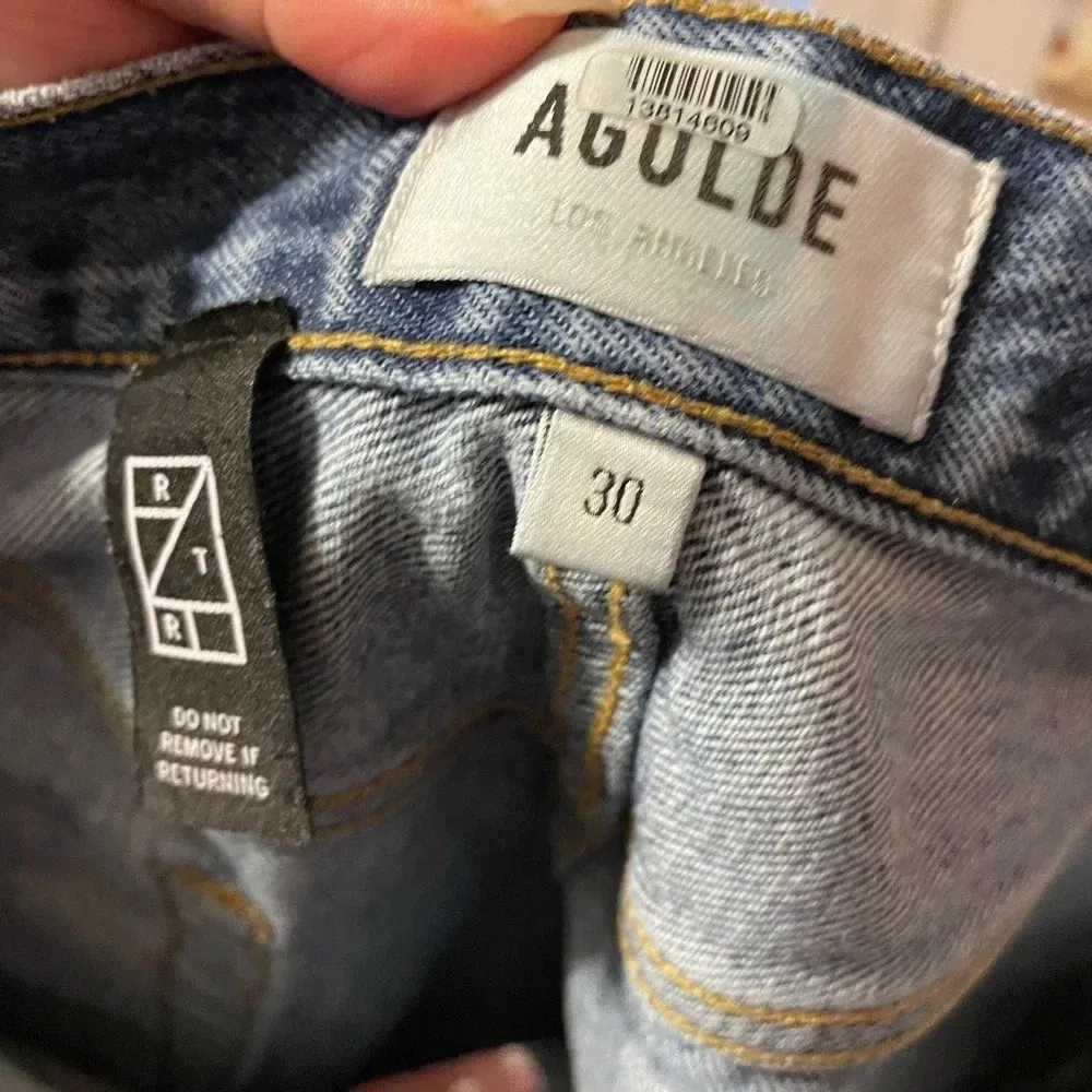 AGOLDE PARKER DENIM DISTRESSED SHORTS - Image 3