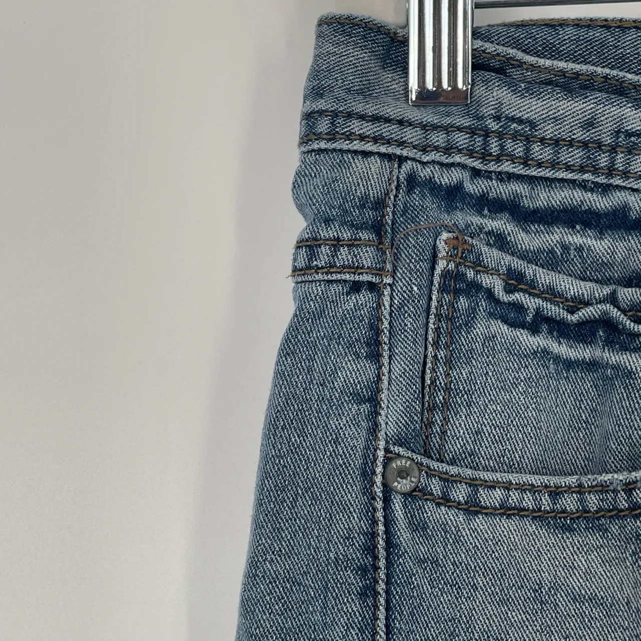 Free People Women's Blue Keep It Simple Button Down Linen Blend Shirt Size‎ S - Image 5