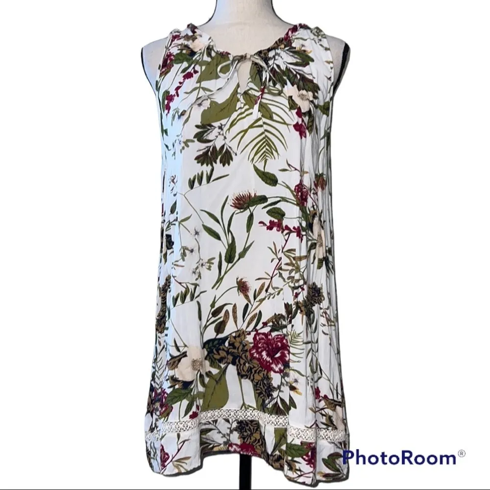UMGEE small floral sleeveless short dress v neck tie neck multicolor - Image 9