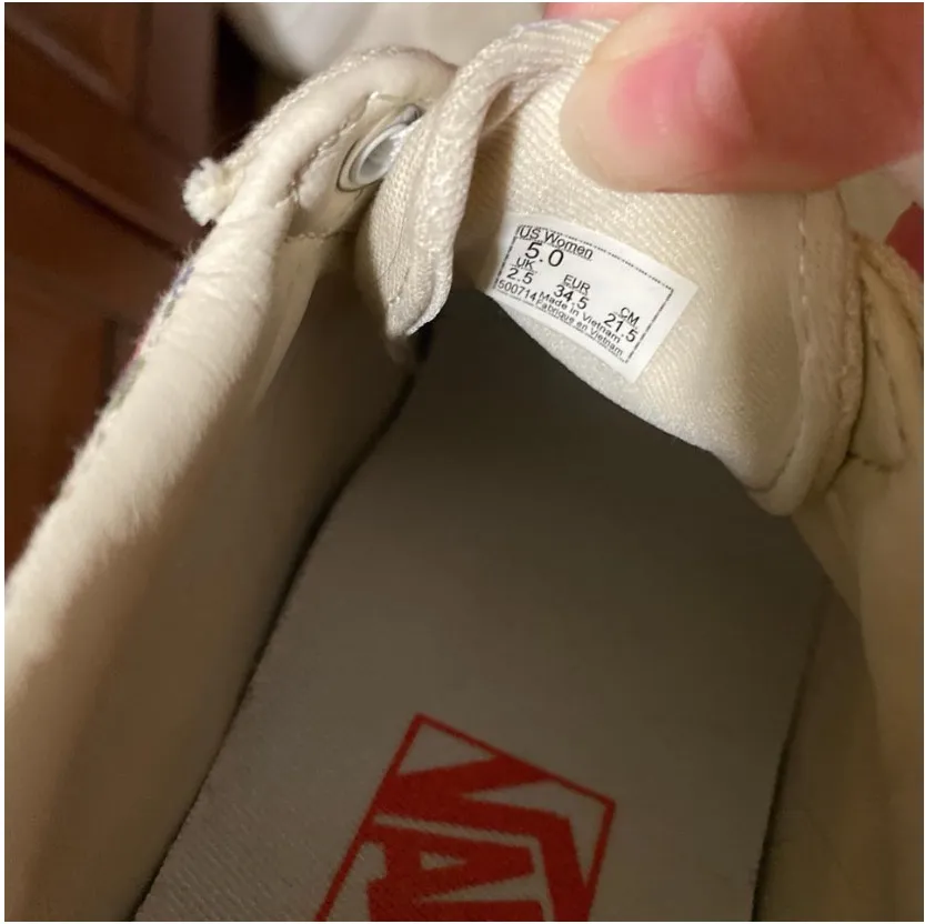 Vans Shoes Women’s 5 - Image 5