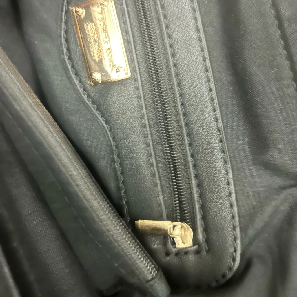 Michael Kors.  
Crossbody Bag Preowned with wear! - Image 6