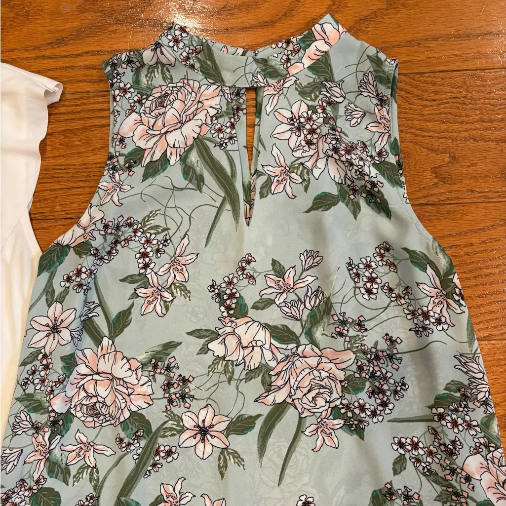 Lot of 3 Women’s XS Blouses / Tops — Mixed Styles, Great for Work & Casual Wear - Image 3