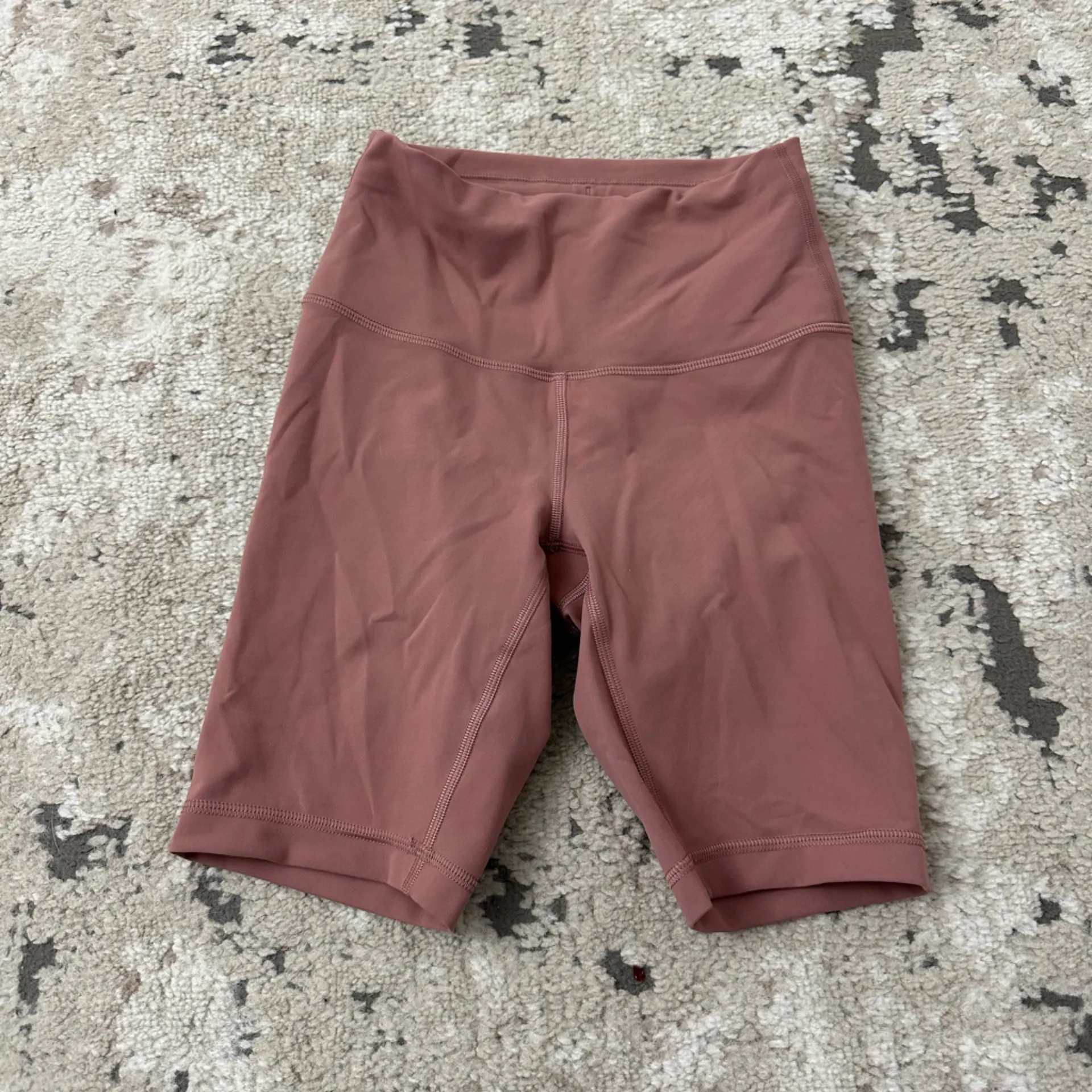 Lululemon Wunder Train High Rise Short 8" Size 4 - Spiced Chai - Image 3