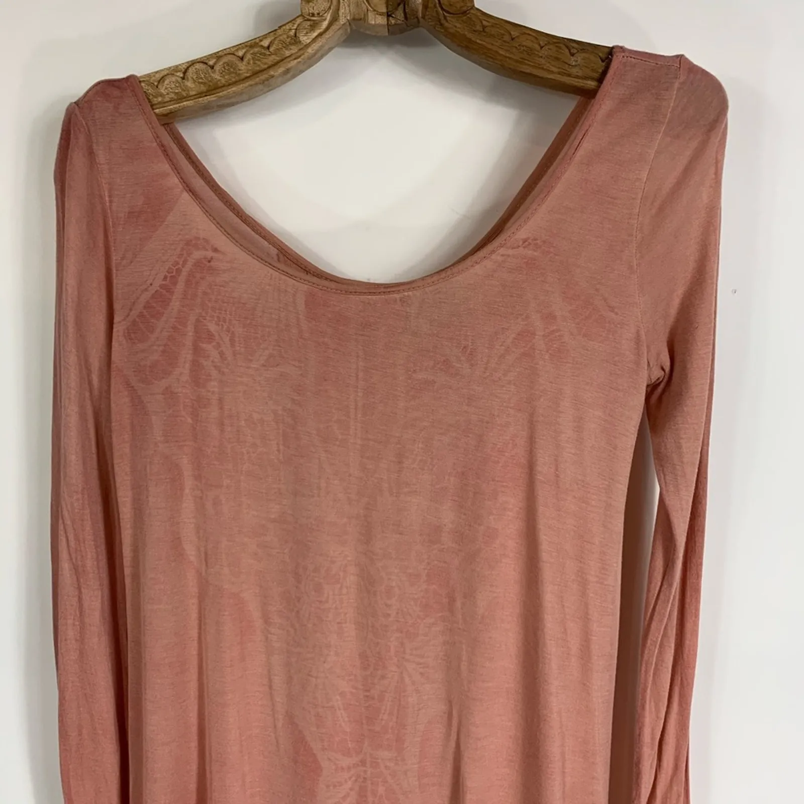 Muted Pink Flowy Long Sleeve Hi Low T Shirt XS - Image 7
