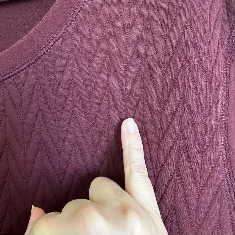 Christopher & Banks maroon Chevron stitched sweatshirt, women, XL - Image 13