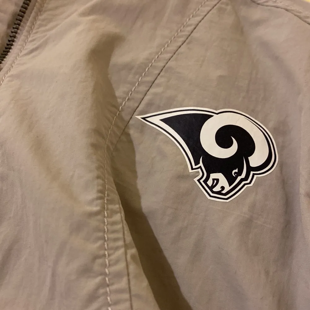 Lululemon LA Rams Exclusive Gray 1/4 Zip Windbreaker - Image 2