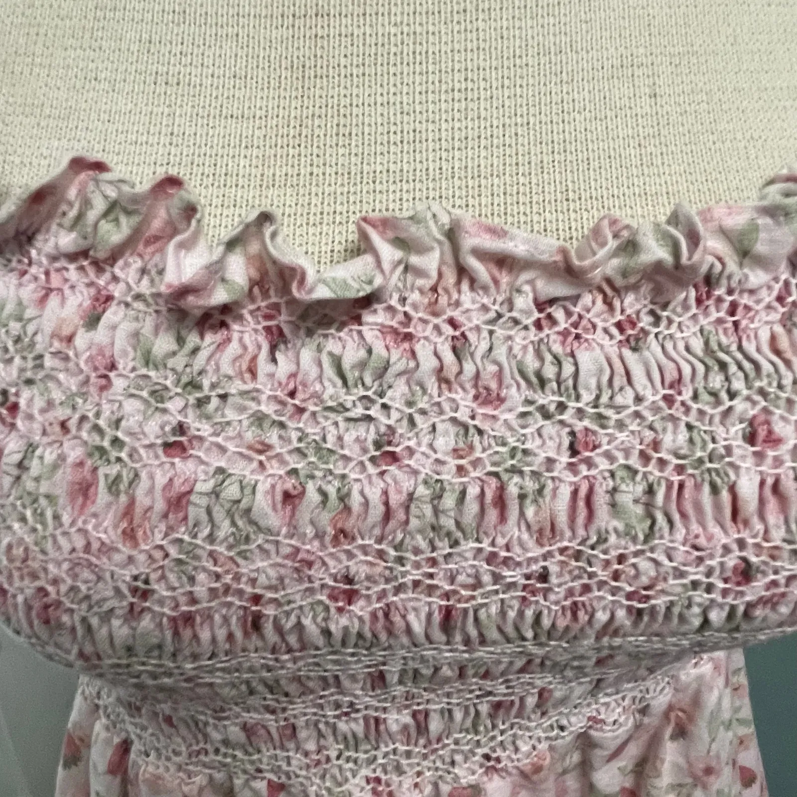 Dondolo Smocked Strawberry Linen Blend Dress Open Back Sz Medium Floral Ruffle Pink - Image 3