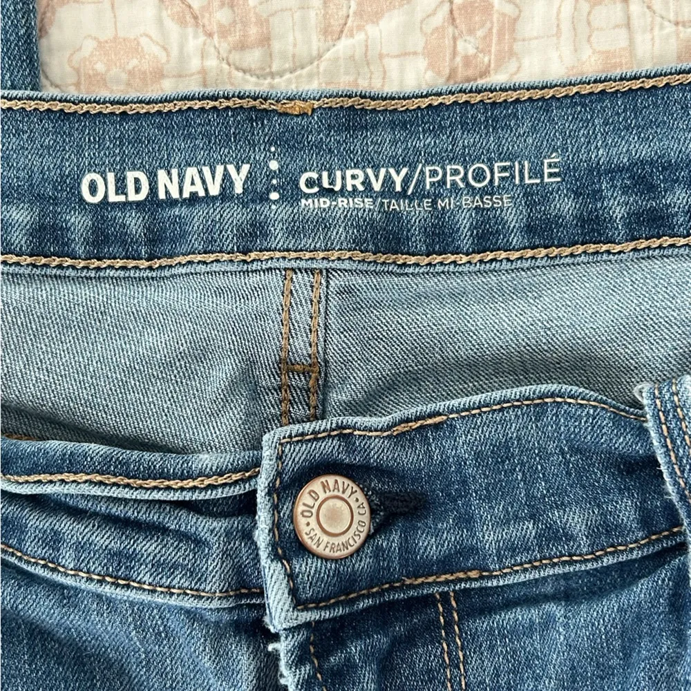 Old Navy Women’s jeans - Image 6