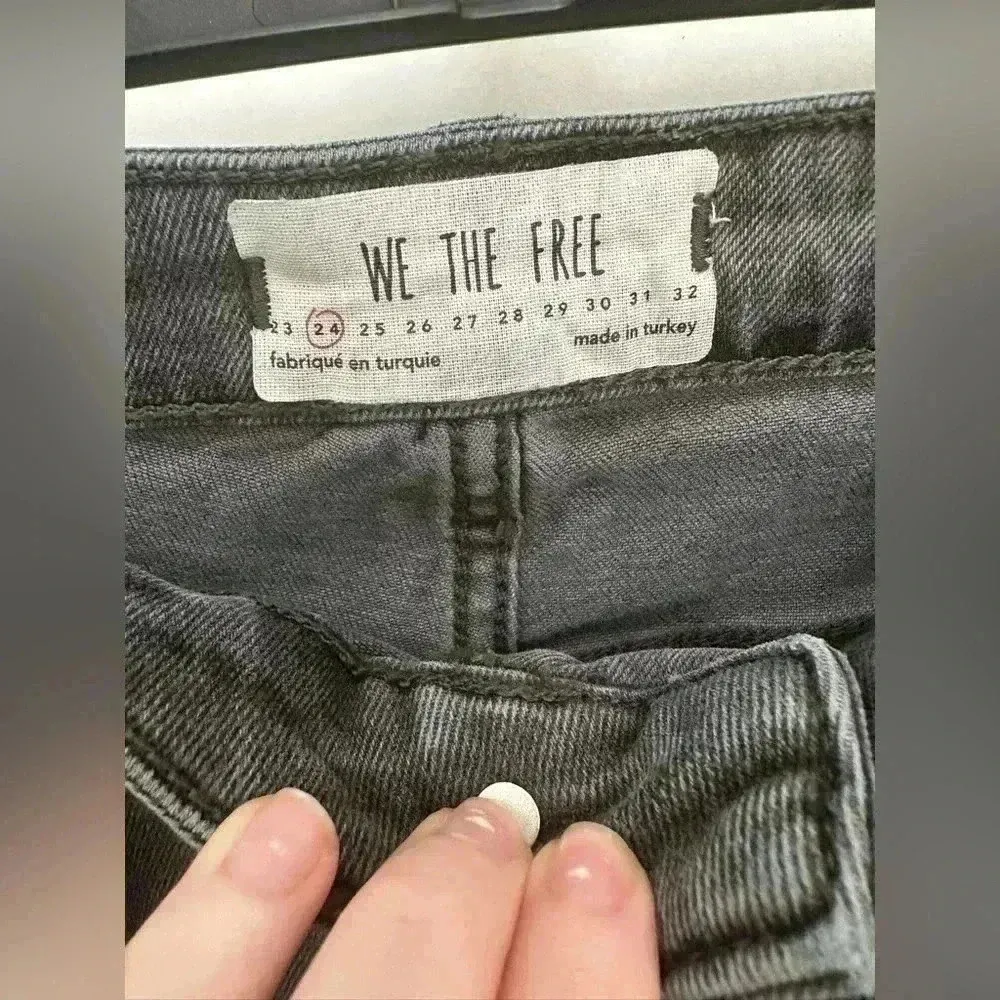 We The Free Free People Women’s Gray Floral Embroidered Crop Girlfriend Jeans - Image 5