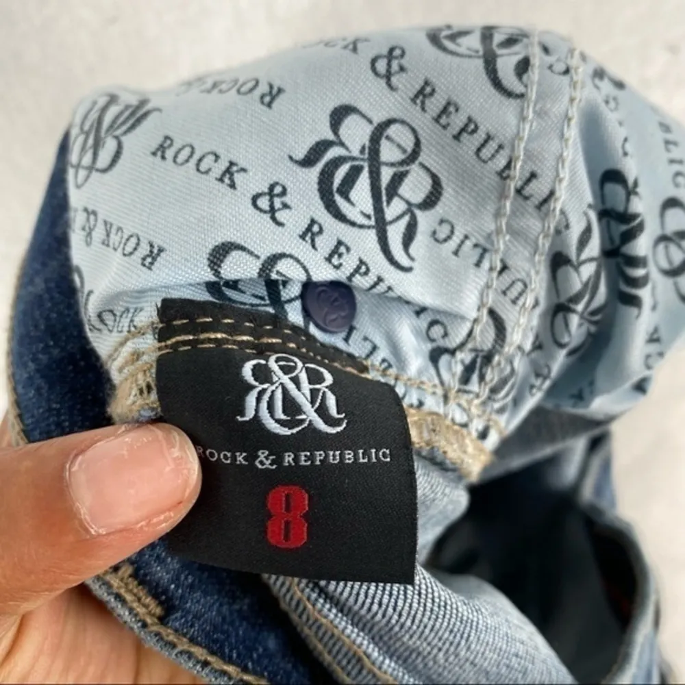 Rock & Republic‎ Stretch Medium Wash Denim Shorts Pink Trim Size 8 - Image 9