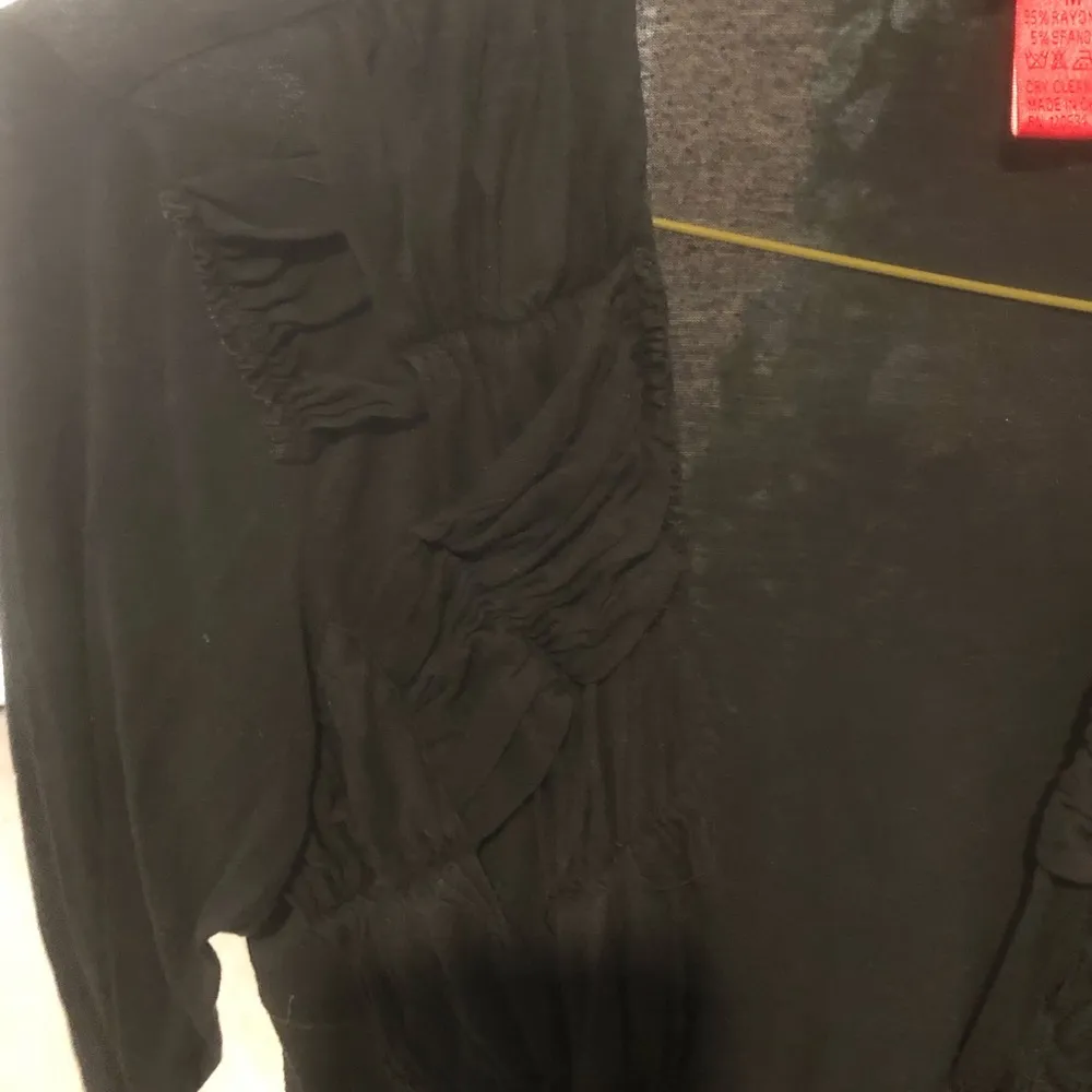 Black V Cristina Medium Cardigan - Image 3