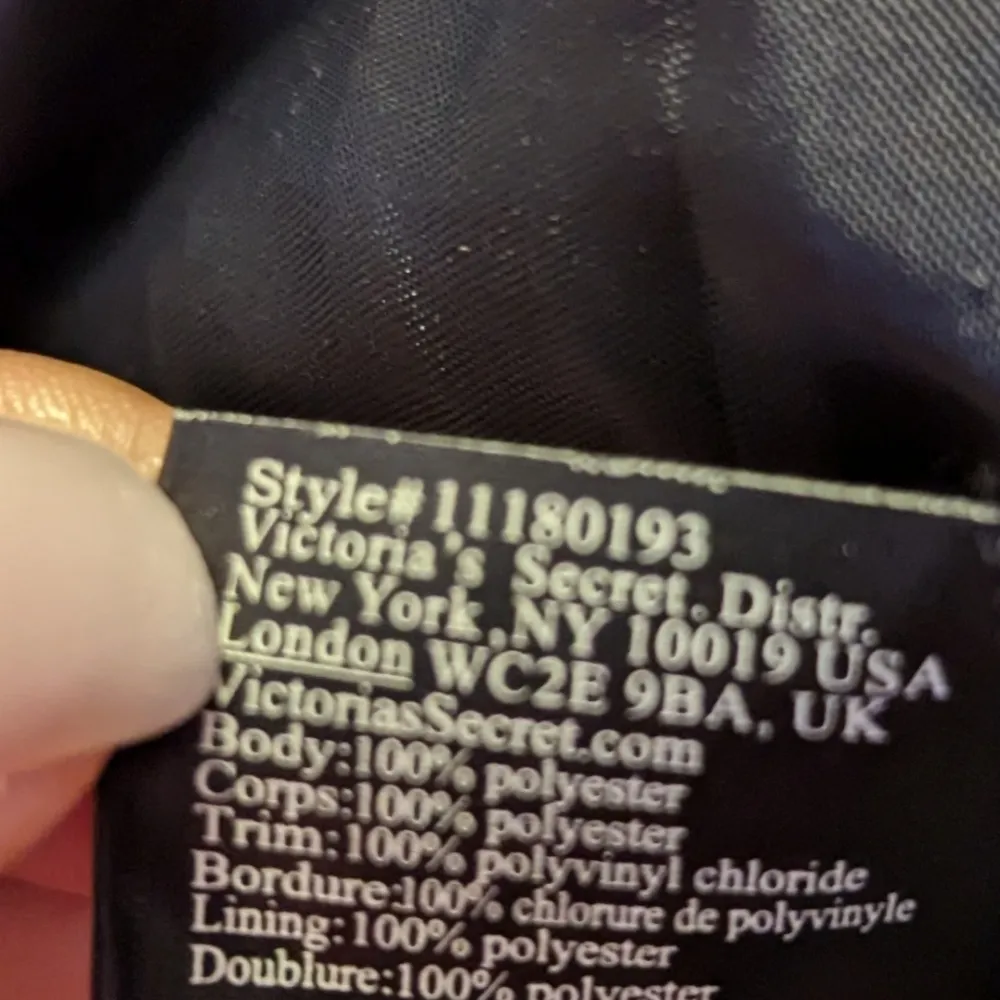 Victoria's Secret Extra Large Tote  black black and pink lightweight zipper - Image 9