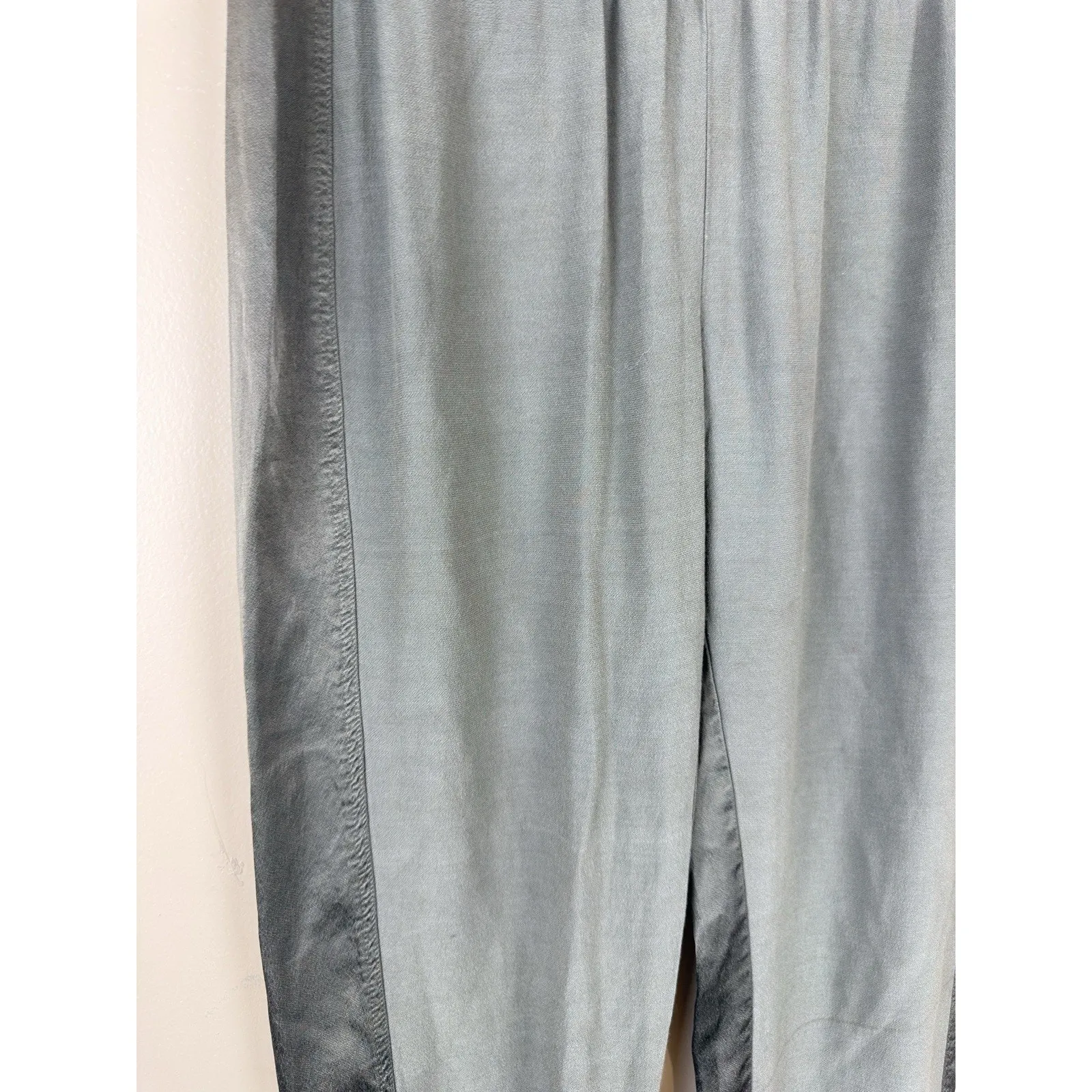 Monrow Women’s Olive Green Jogger Pants Size M, Satin Panels, 100% Rayon Size M - Image 3