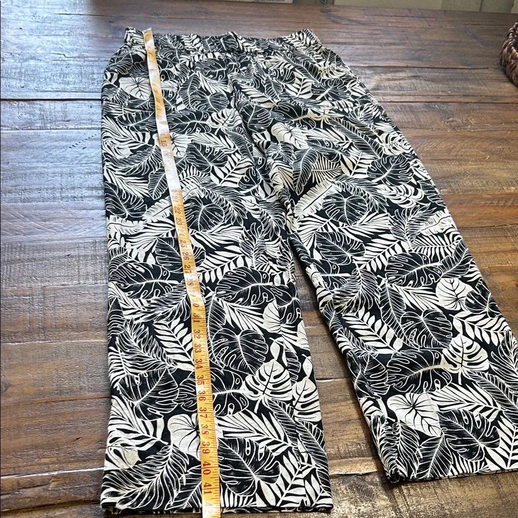 Calvin Klein Black and White Leaf Print Pants - Image 4