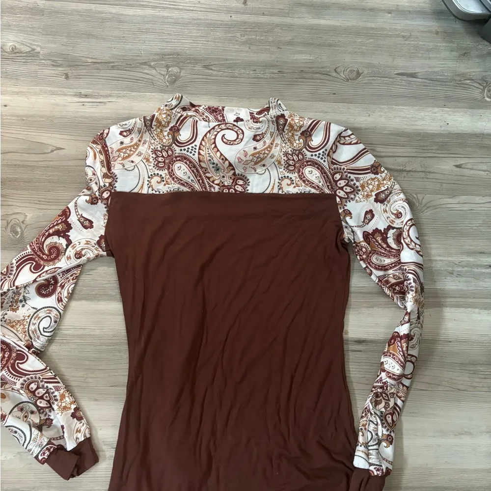 Zeagoo NWOT Retro look and style.  Size small, pit to pit 14 length is 25 - Image 2