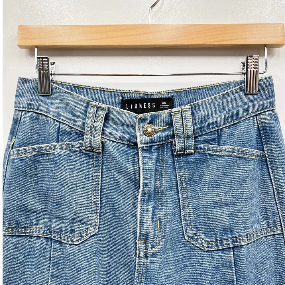 Lioness High Waisted Cargo Pockets Jeans size XS - Image 6