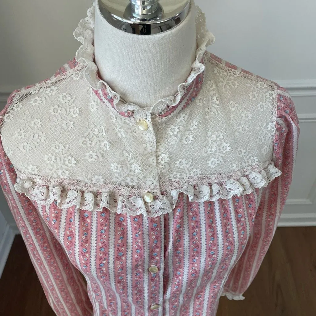 Vintage 70s Cottage Core Country Bicentennial Blouse Calico Lace S Pink - Image 5