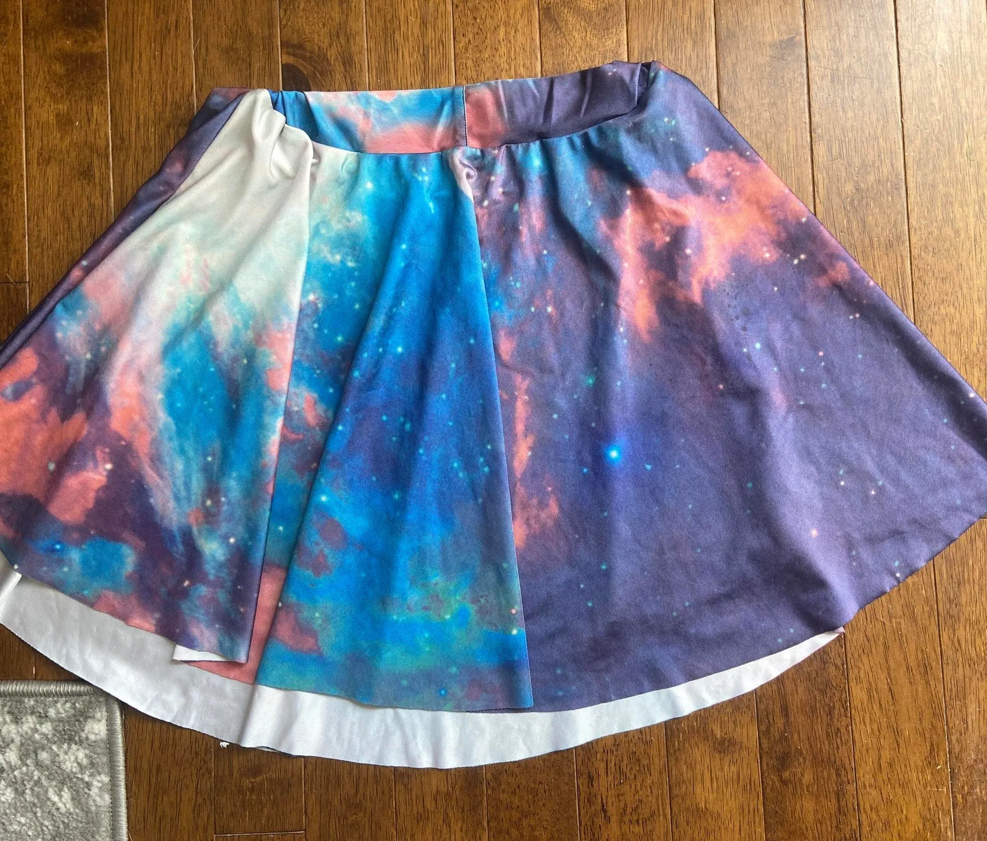 l*space  Skirt  - Image 2
