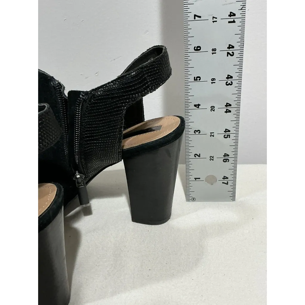 Womans Tahari Mercy Black Suede Peep Toe Chunky Heel Shoe Bootie 9 M Side Zip - Image 4