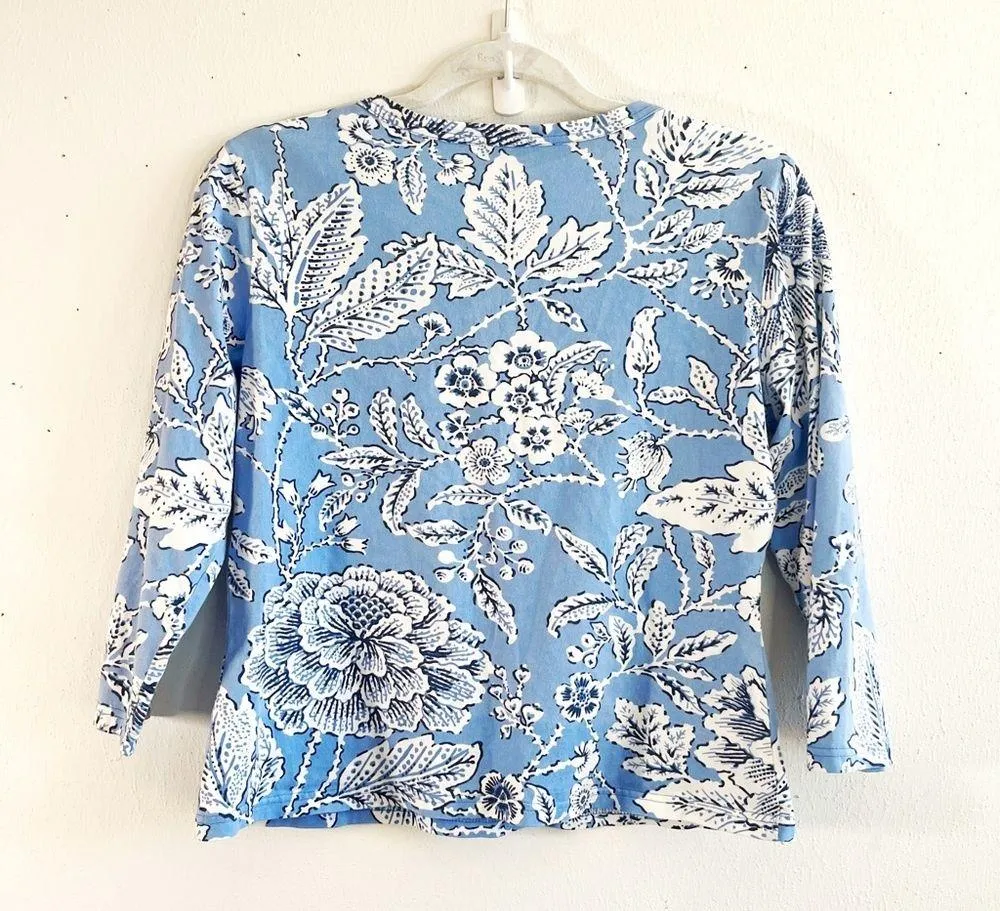 J. McLaughlin Top Blue White Floral Split Neck Henley 3/4 Sleeve Cotton Sz M EUC - Image 6