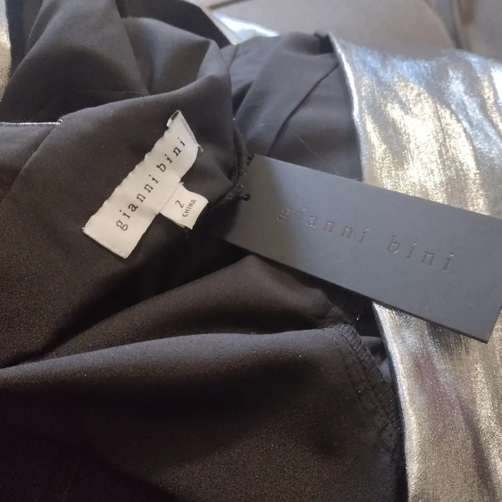 NEW  Gianna Bindi Zella Metallic Silver Evening Gown - Image 7