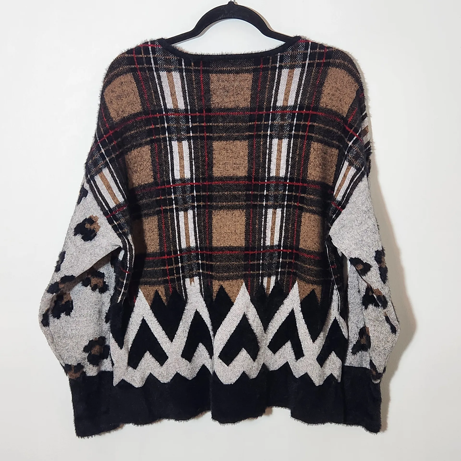 Sharon Young Fuzzy Sweater Size Medium Black Plaid Sweater - Image 4
