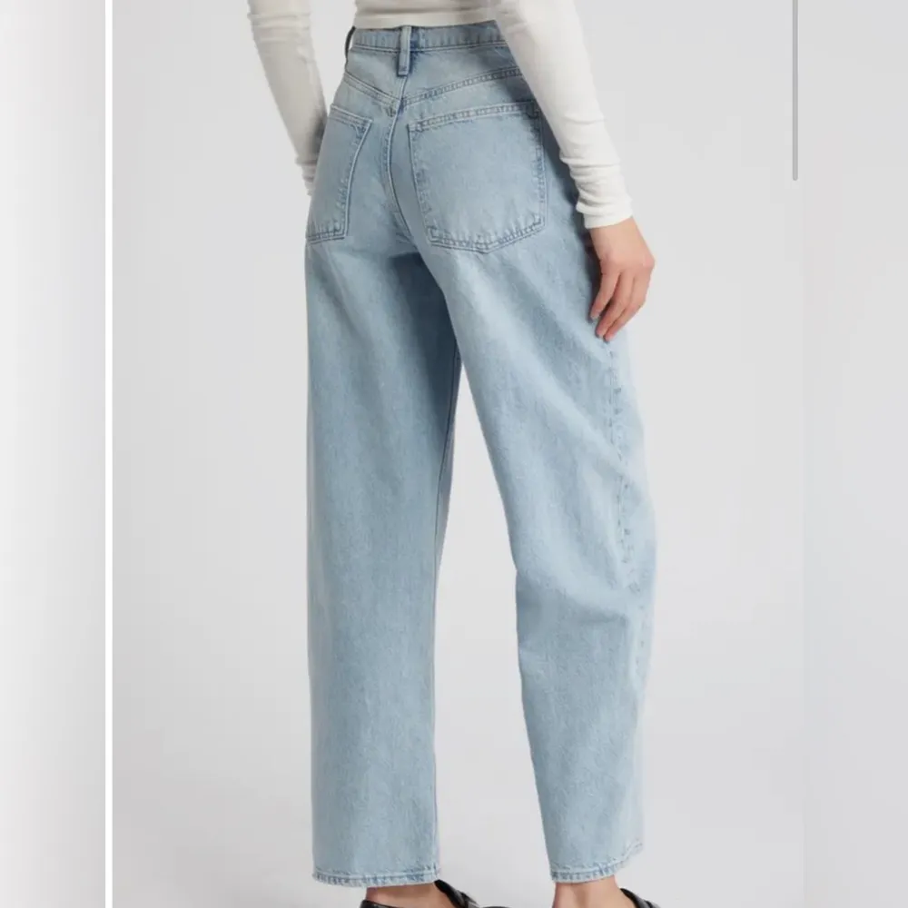 Frame Barrel Leg Jeans - Image 2