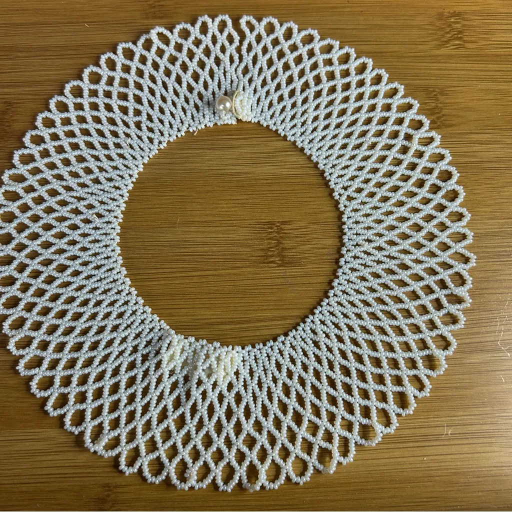 Elegant Cream Choker Necklace White - Image 2