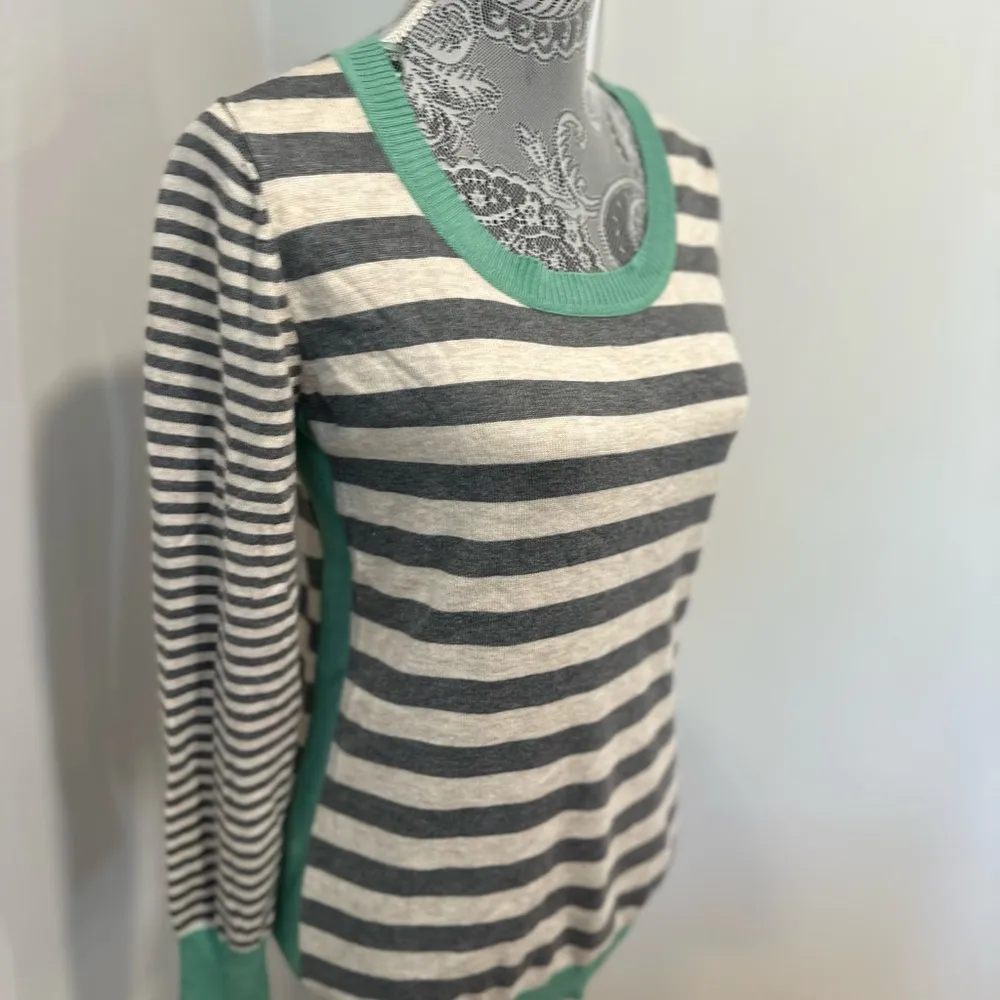 Olive + Oak Women Sz: M Maryanne Striped Pullover Sweater Oatmeal/Mint/gray blue - Image 9
