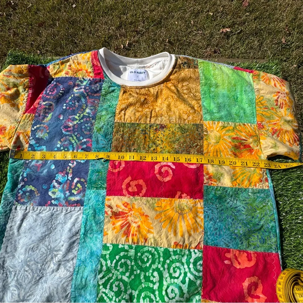Old Navy Patchwork Batik Print Sweatshirt Multicolor Crewneck Women’s Size L - Image 9