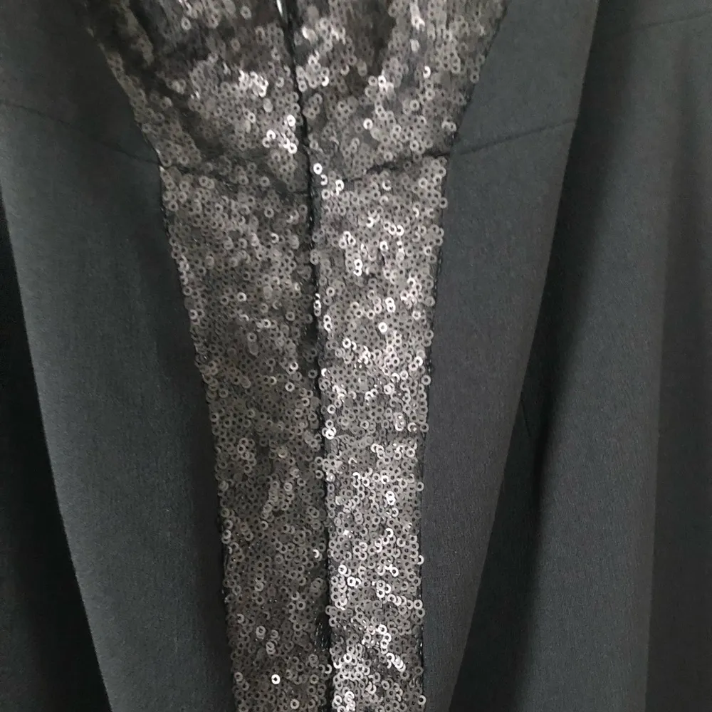 NWT! Black sequin halter dress - Image 7