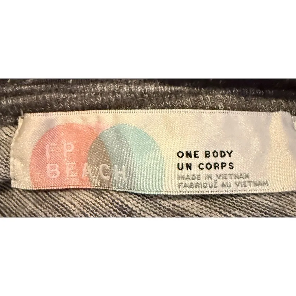 Free People Women's Cowl Neck Pullover Sweater Gray Size M - Image 6