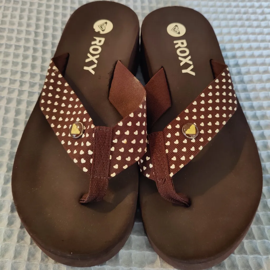 Roxy  Brown Flip Flop - Image 2