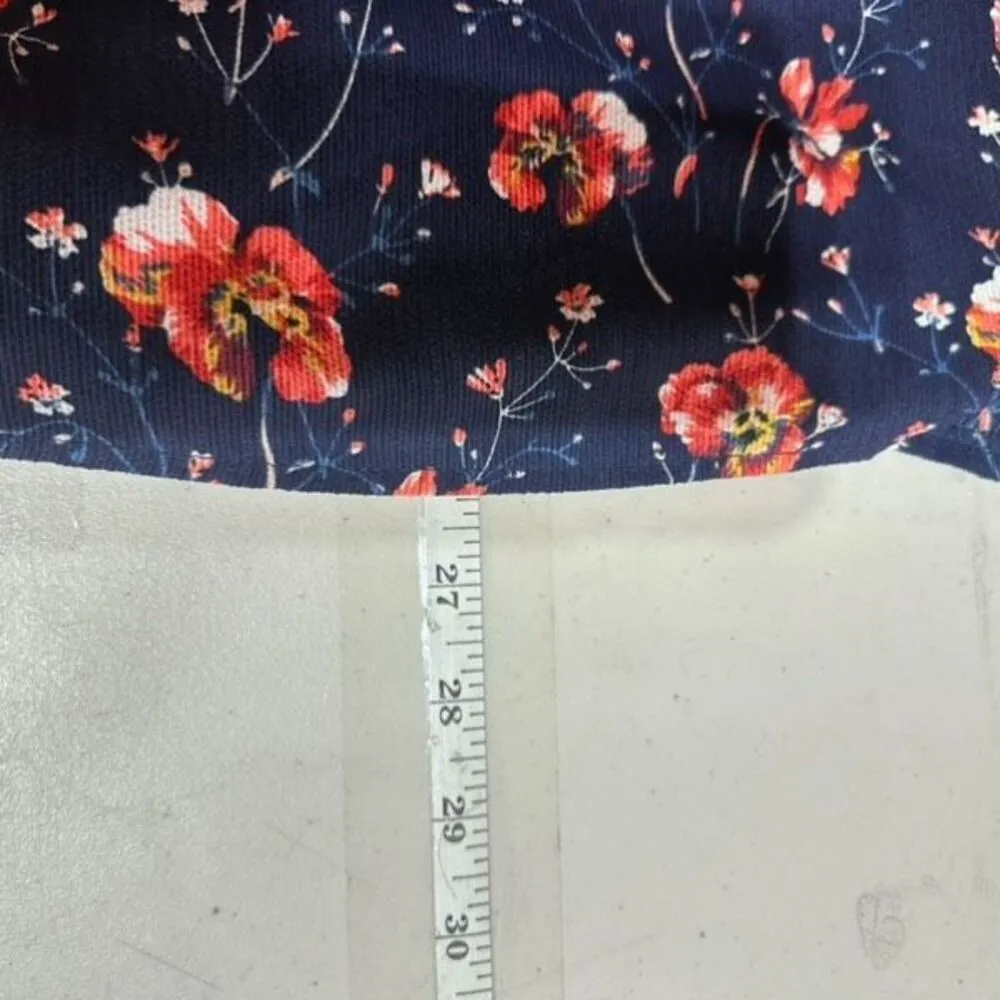 Papillon Floral‎ Ribbed Swing Blouse Navy & Red Size medium - Image 6