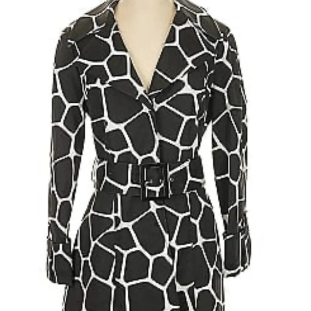 INC International Concepts Black and White Patterned Coat - Image 2