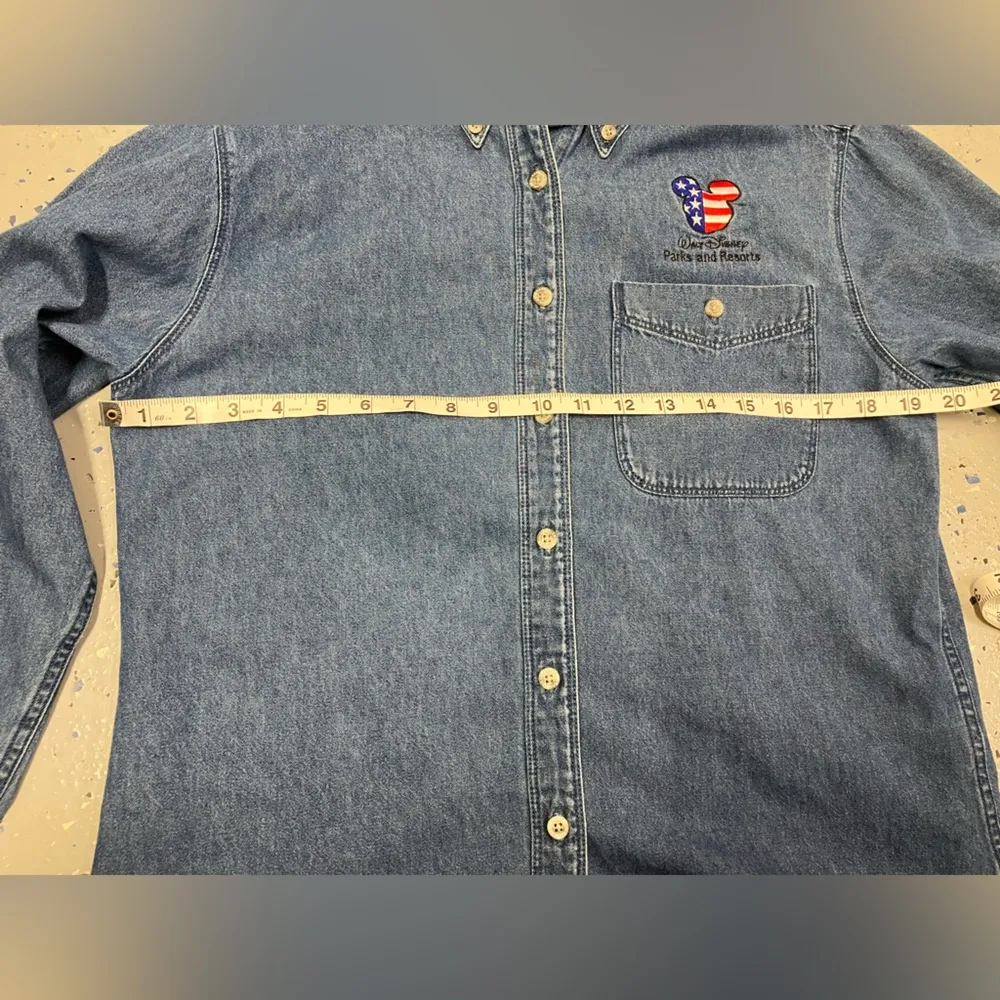 Wrangler Walt Disney‎ Parks & Resorts Embroidered Denim Button Up Shirt Womens S - Image 10