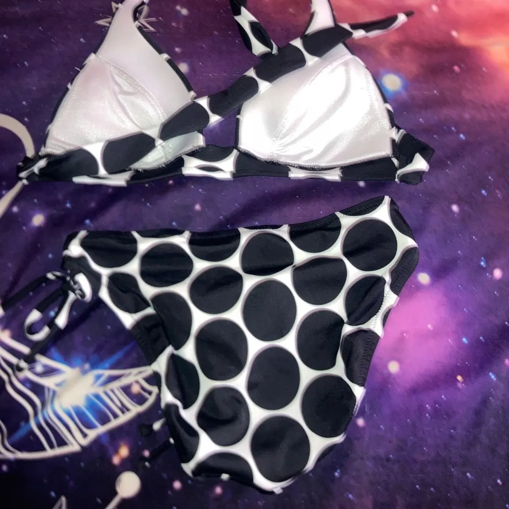 Victoria Secret 2 piece Bikini Black and White Size Small - Image 2