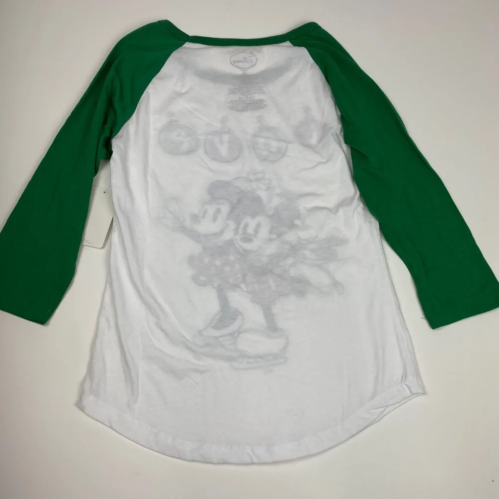 Disney Mickey Minnie Love Holiday Raglan Shirt Juniors L NWT - Image 6