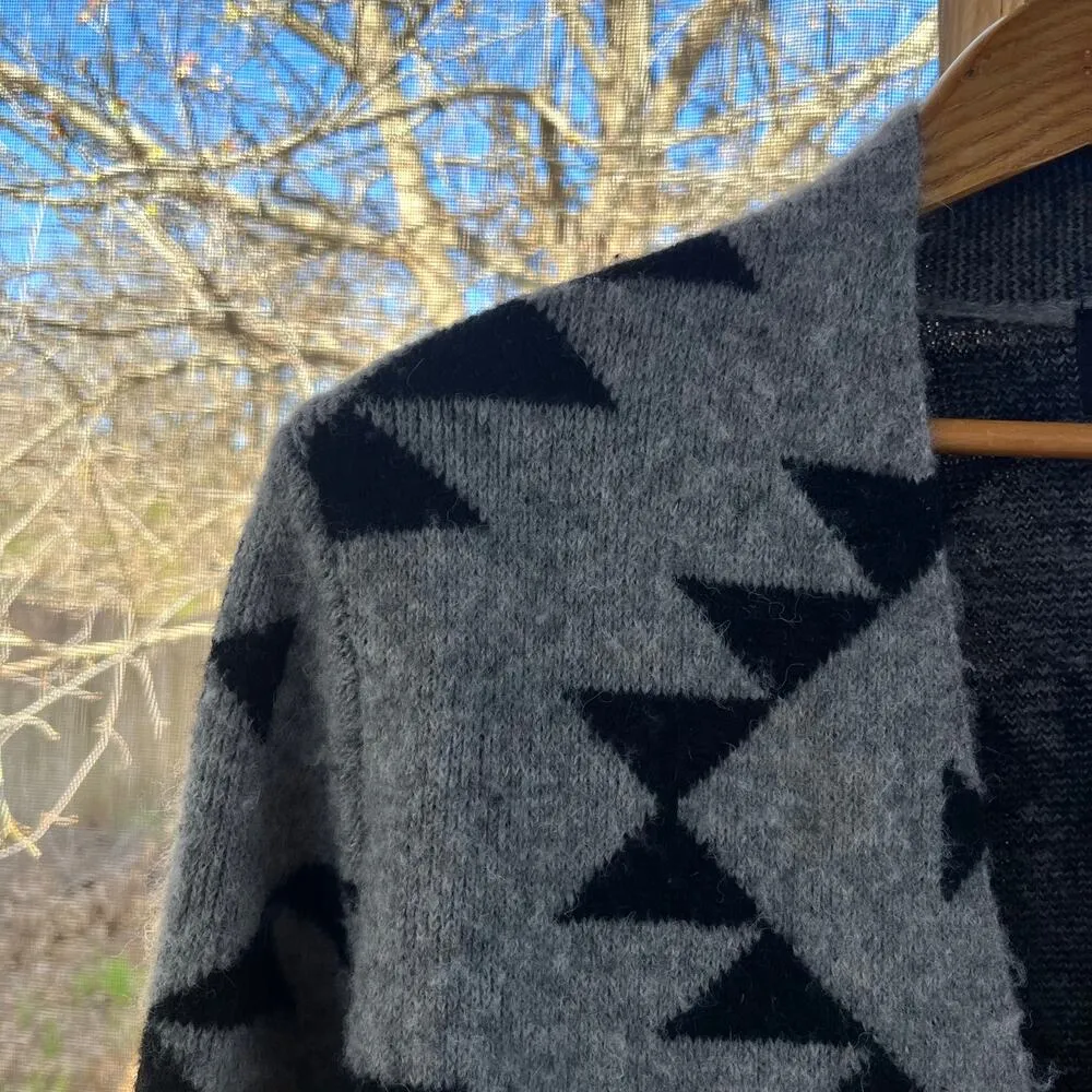 FRYE Women's Grey And Black Southwestern Print Open Cardigan Sweater Size M - Image 3