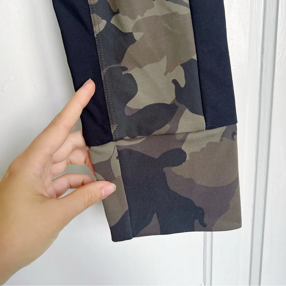 Athleta • Essex Camo Hybrid Tight legging pant green black hiking outdoor active - Image 10