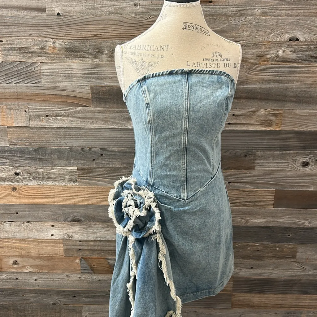 NWT Elliott Giselle Denim Mini Dress Strapless Size Medium - Image 3