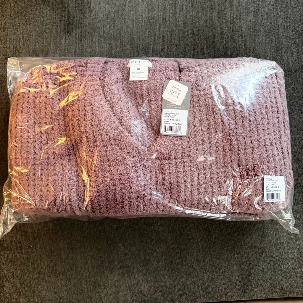 Softies Solid Marshmallow V - Image 5